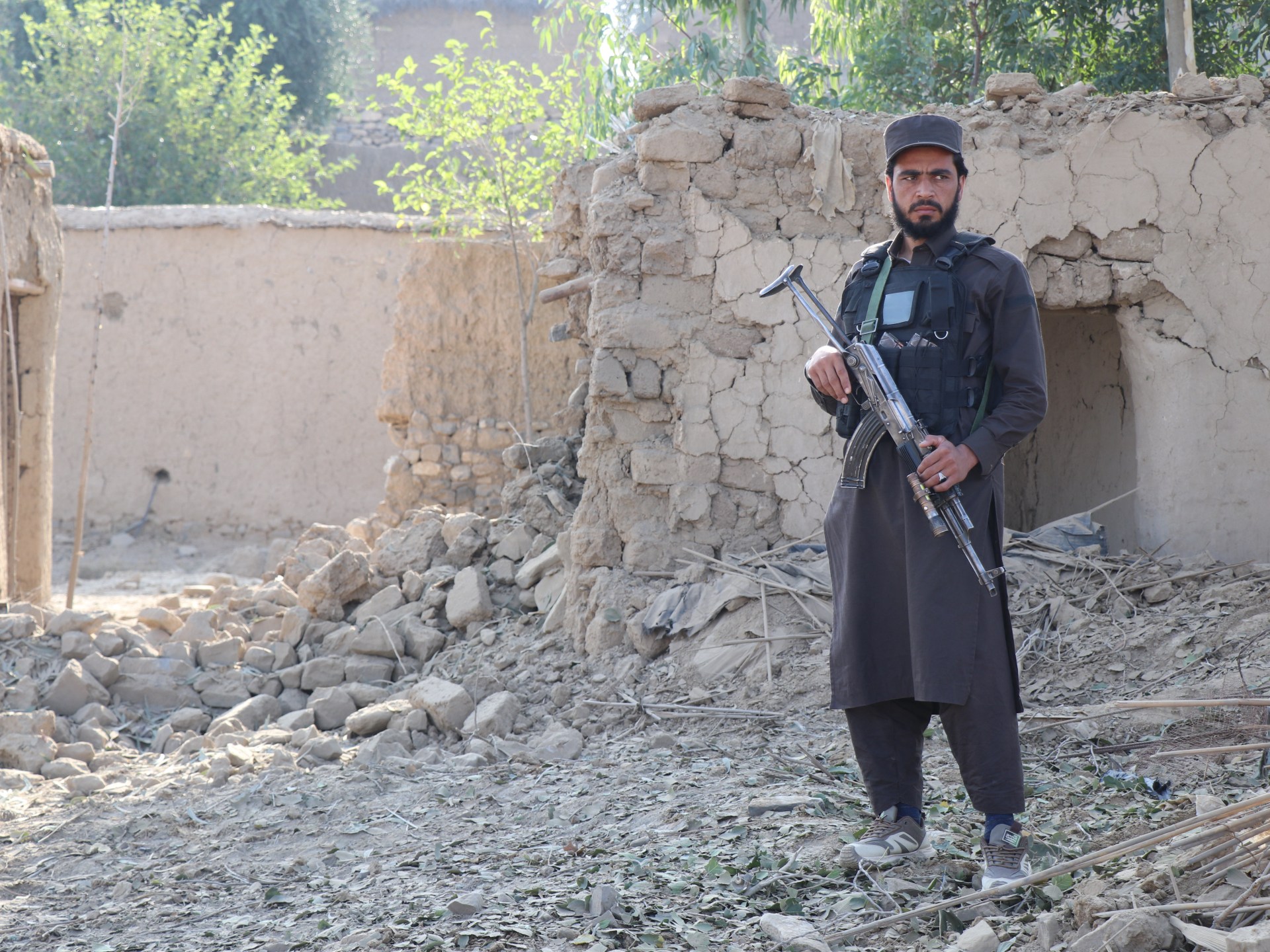 Afghanistan-Pakistan Border Clashes Threaten Regional Stability and Trade