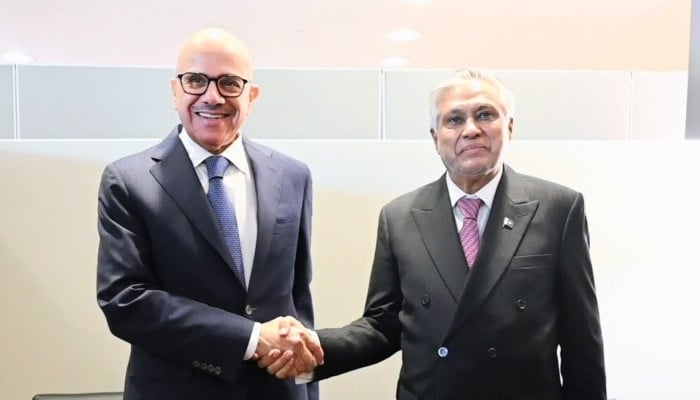Bahrain Foreign Minister Arrives in Islamabad for Strategic and Economic Talks