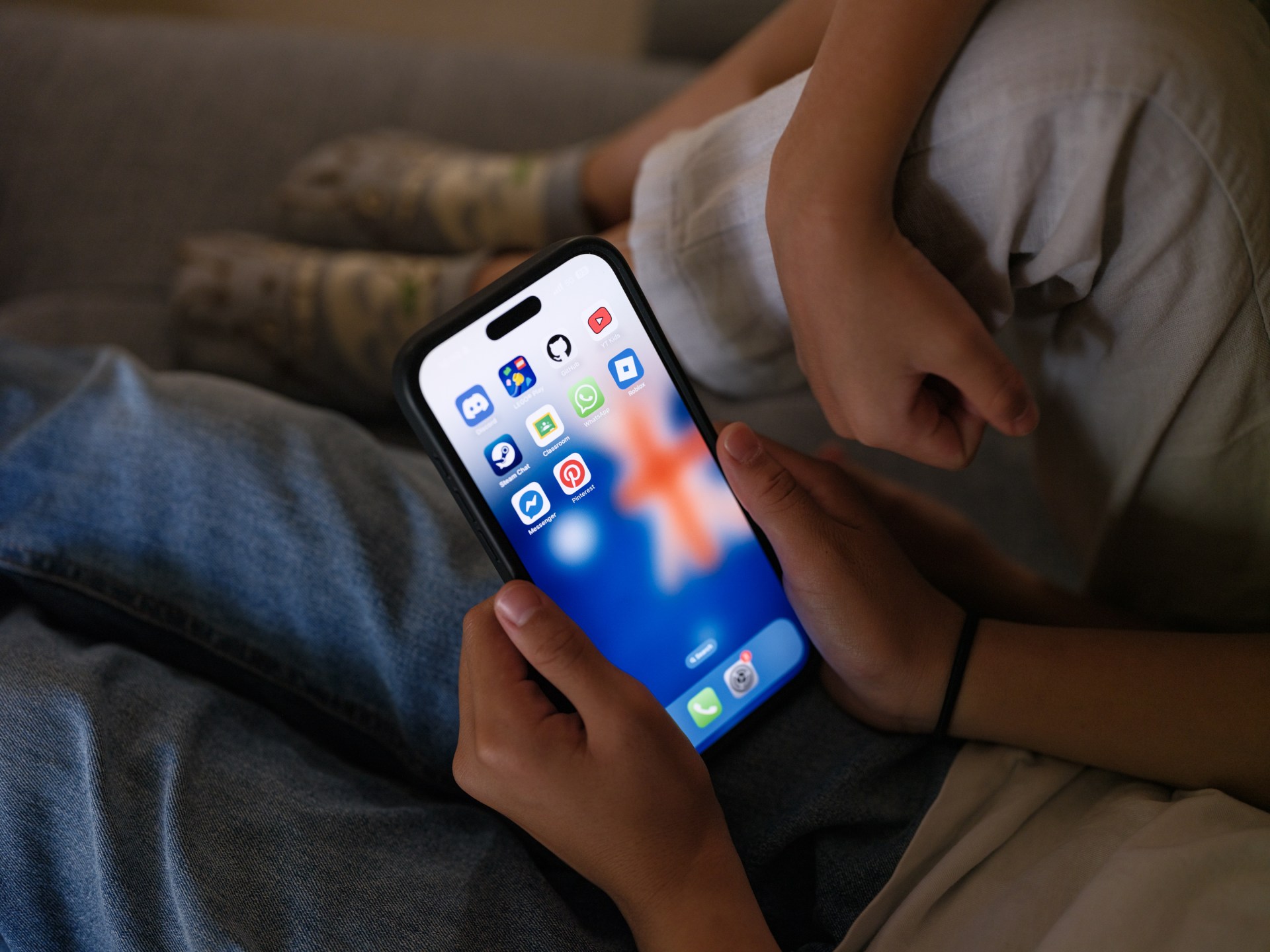Big Tech Faces Global Reckoning Over User Safety and Deceptive Practices