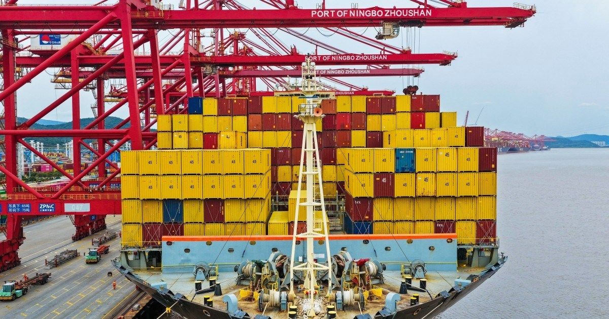 China Third-Quarter GDP Expands 4.5 Percent on Surging High-Tech Exports