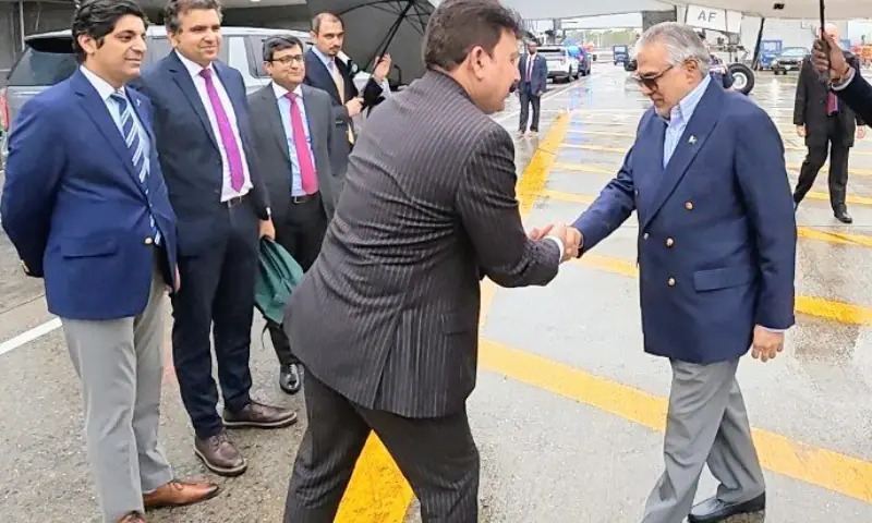 DPM Dar Arrives in New York for 81st UNGA Amid Economic Focus