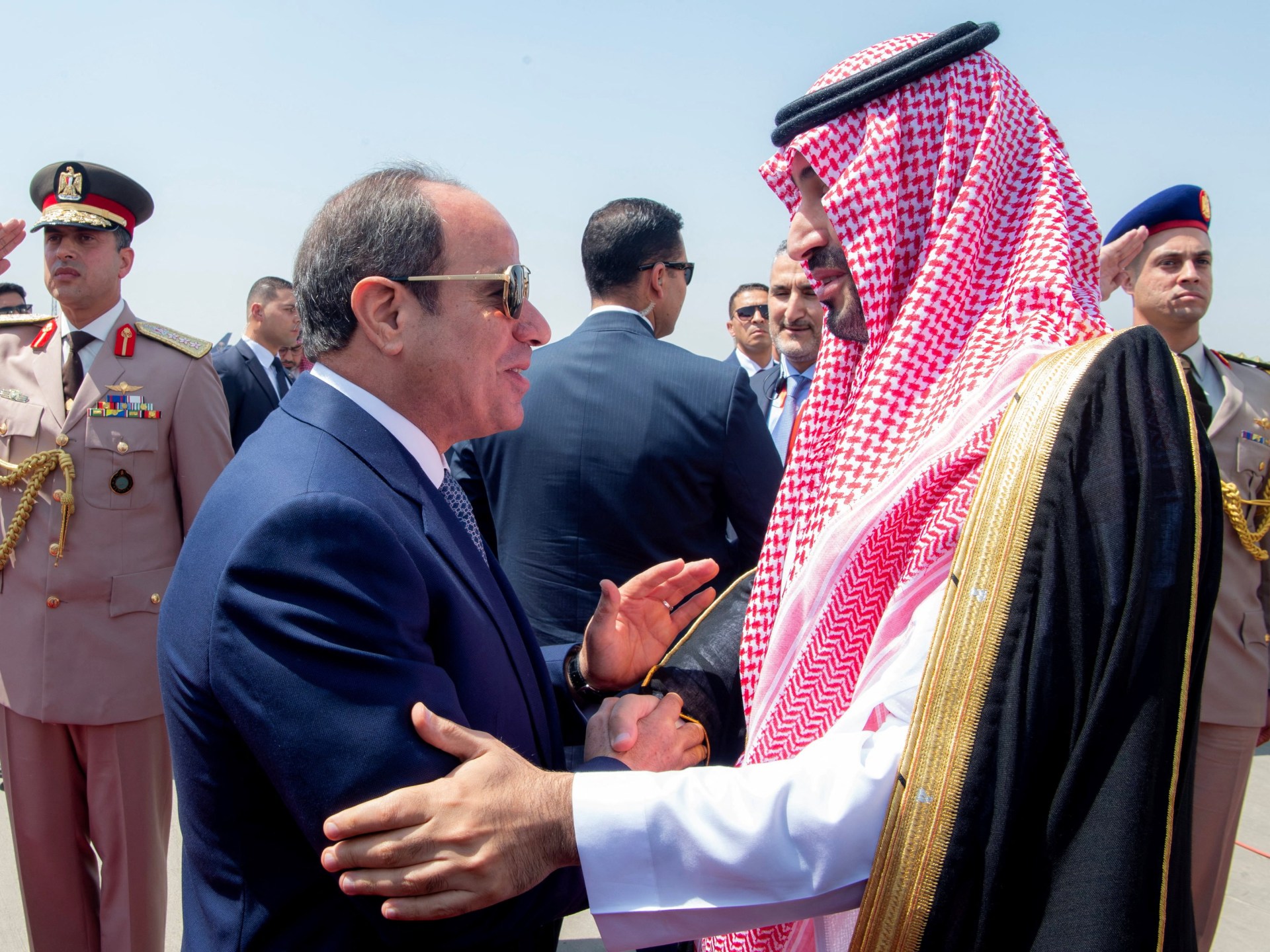 Egypt Signals Military Readiness to Defend Saudi Arabia Amid Regional Tensions