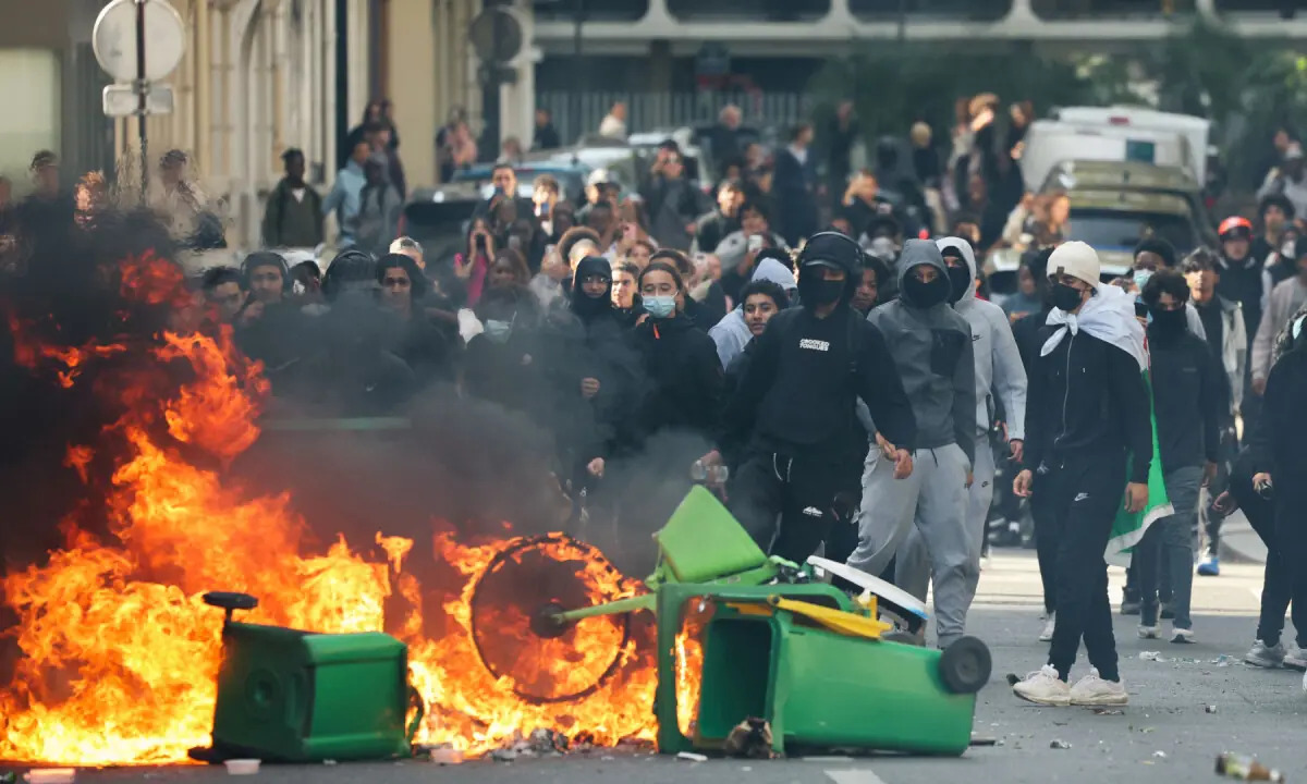 French School Blockades Trigger Economic and Fiscal Anxiety