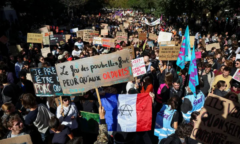 French Student Protests Expose Sovereign Debt Pressures and Public Sector Strain