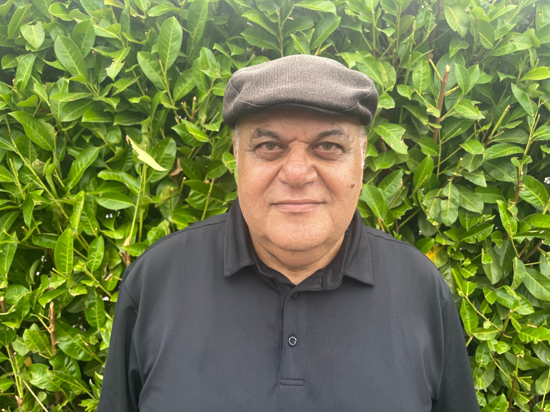 Gaza Playwright Ali Abu Yasin Wins English PEN Award Amid Rubble