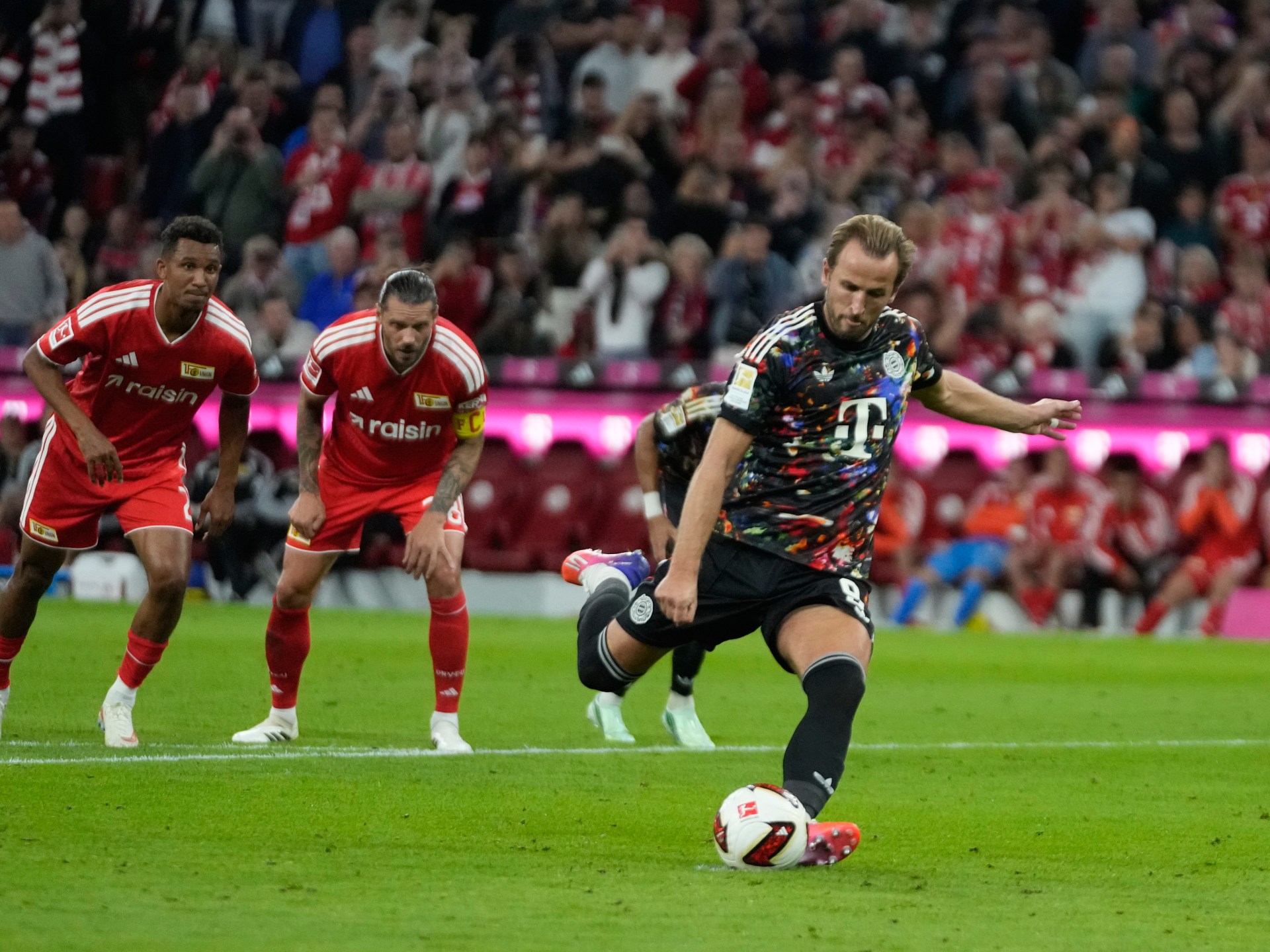 Harry Kane Evaluates Transition to NFL Kicking Role Post-Soccer Career