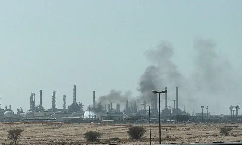 Houthi Strikes on Saudi Aramco Trigger Regional Energy Security Alarm