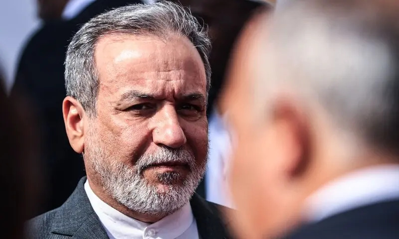 Iran Endorses Political Dialogue in Saudi-Houthi Conflict Amid Escalating Tensions