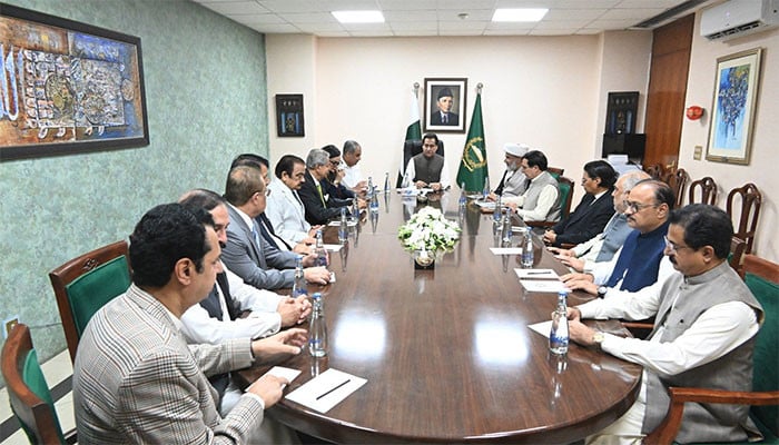 اسلام آباد میں حکومت اور اپوزیشن مذاکرات: تلخیوں کے سائے میں دوسرے دور کا آغاز