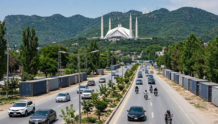 اسلام آباد میں دفتری و کاروباری امور معمول کے مطابق جاری، وزارت اطلاعات کی وضاحت