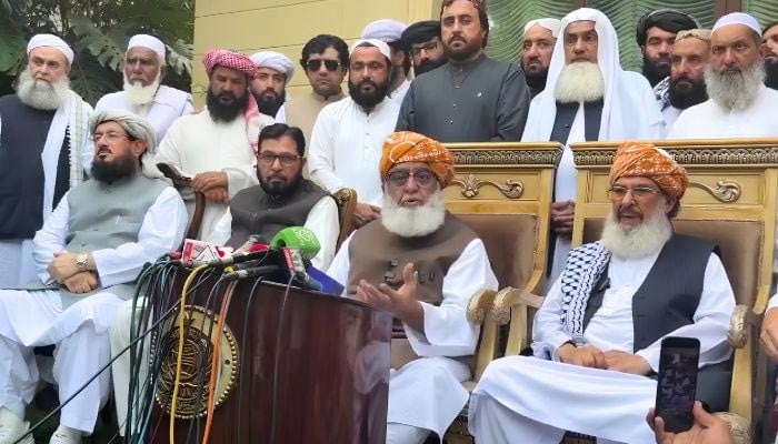 JUI-F Hints at Backing No-Confidence Motion Amid Political Instability