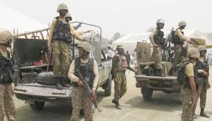 سیکیورٹی فورسز کی قلات میں کامیاب کارروائی: 5 دہشت گرد ہلاک، 23 مغویوں کی بحفاظت بازیابی