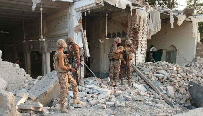 کوہاٹ پولیس لائنز دھماکا: حملے میں ملوث دہشتگرد نیٹ ورک کا سراغ لگا لیا گیا
