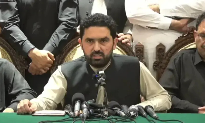 KP Chief Minister Warns Federal Government Amid Postponed March