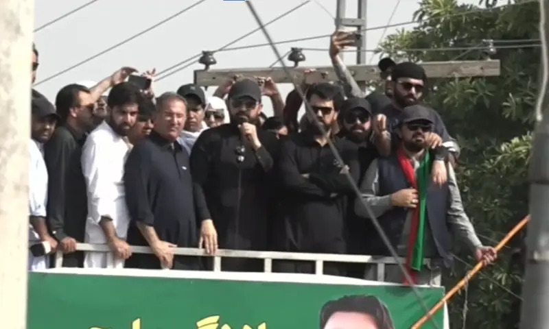 Khyber Pakhtunkhwa Chief Minister Leads PTI Convoy Toward Islamabad Amid Rising Political Tensions