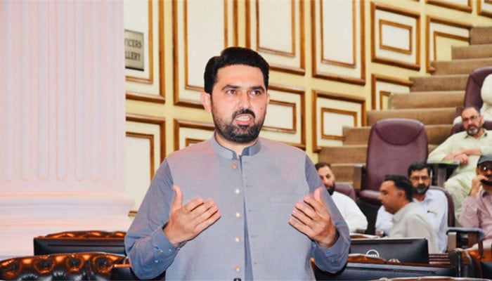 خیبر پختونخوا حکومت کی وفاقی حکومت کو مذاکرات کی پیشکش اور سیاسی و معاشی چیلنجز