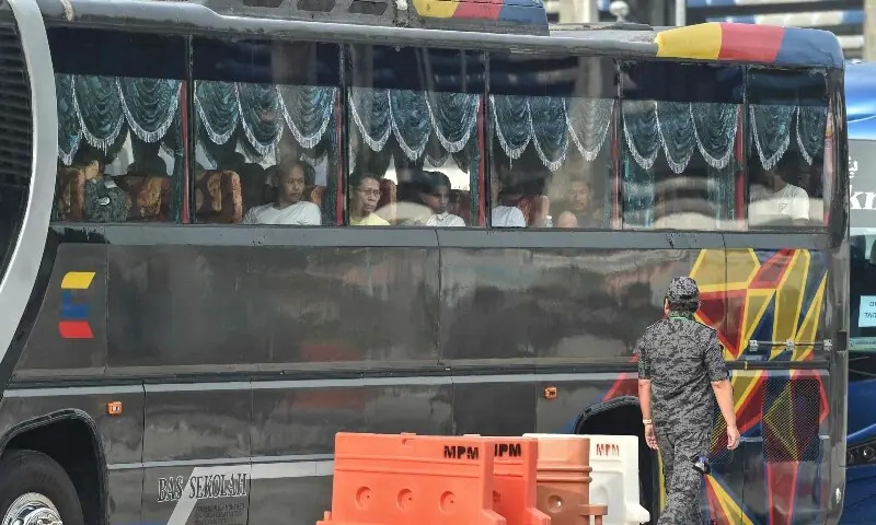 Malaysia Repatriates Myanmar Migrants Amid Regional Trade and Security Scrutiny