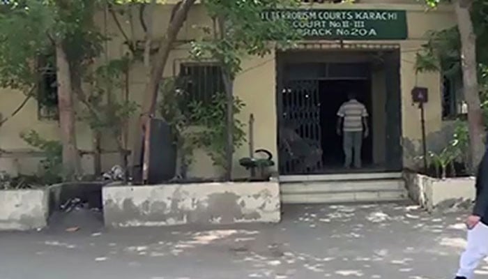 سانحہ بارہ مئی کے تین مقدمات میں ملزمان عدم ثبوت پر بری، عدالتی کارروائی اور قانونی و معاشی اثرات کا تفصیلی جائزہ