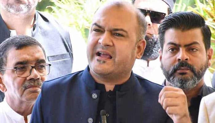 متحدہ قومی موومنٹ پاکستان کے رہنما علی خورشیدی کا سنگین الزامات پر قانونی چارہ جوئی کا مطالبہ