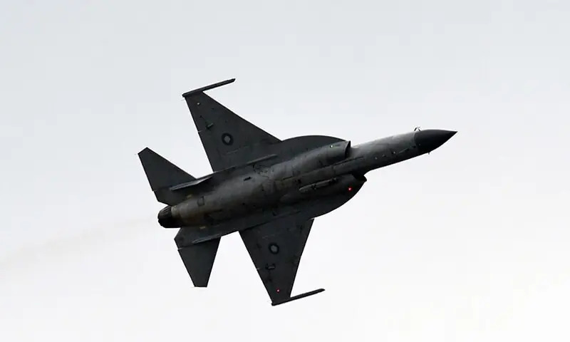 Pakistan Conducts Precision Airstrikes Along Afghan Border Following Militant Attacks