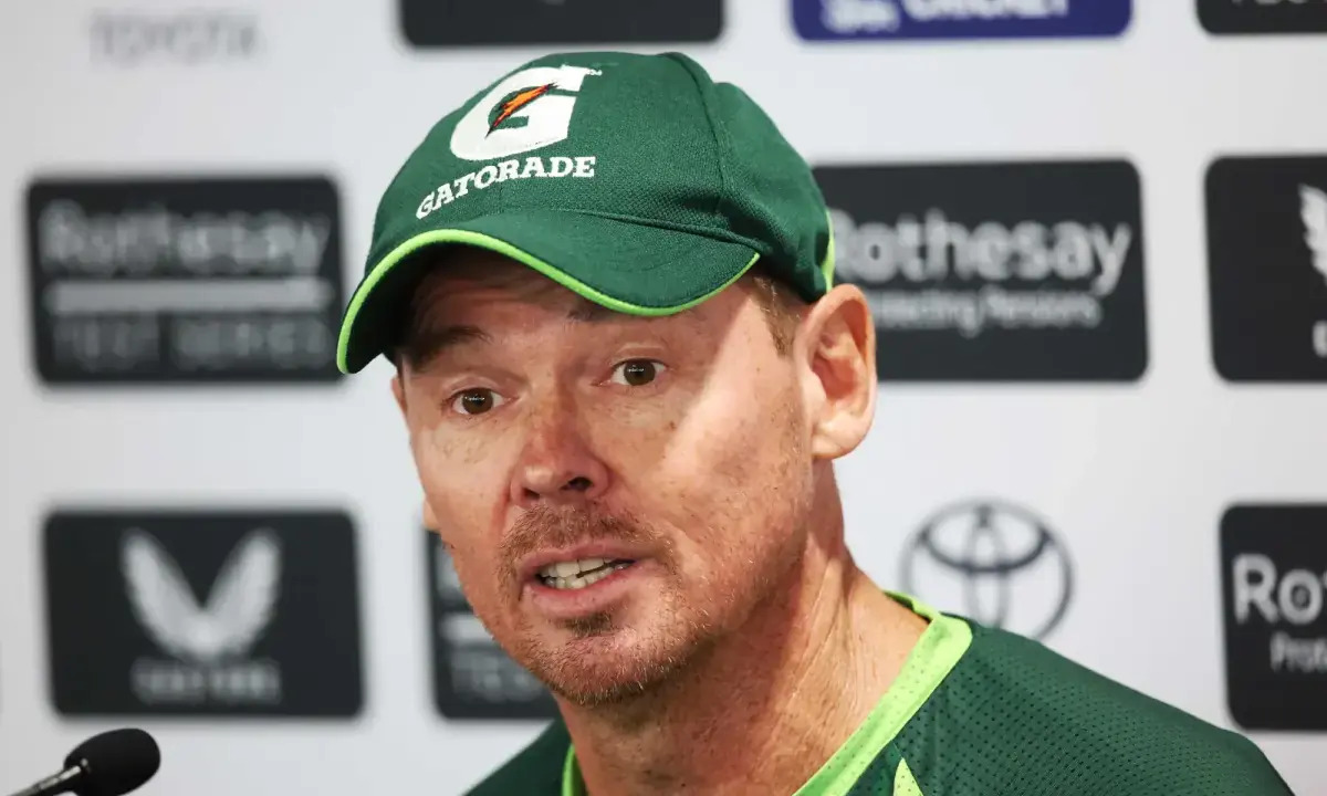 Pakistan Cricket Board Seeks New Bowling Coach Following Noffke Departure