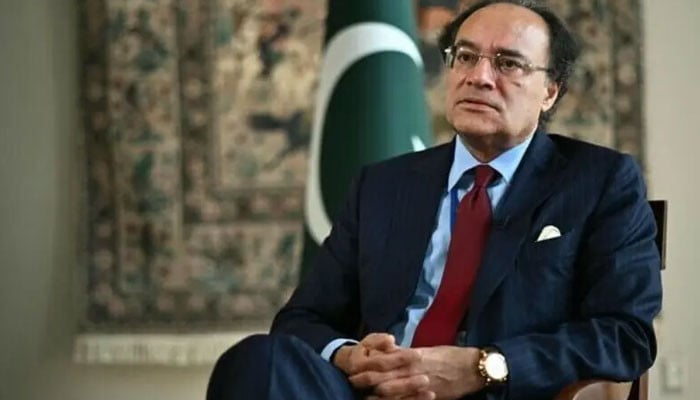 پاکستان کے چین اور امریکا دونوں کے ساتھ متوازن معاشی روابط ناگزیر ہیں: وزیرِ خزانہ