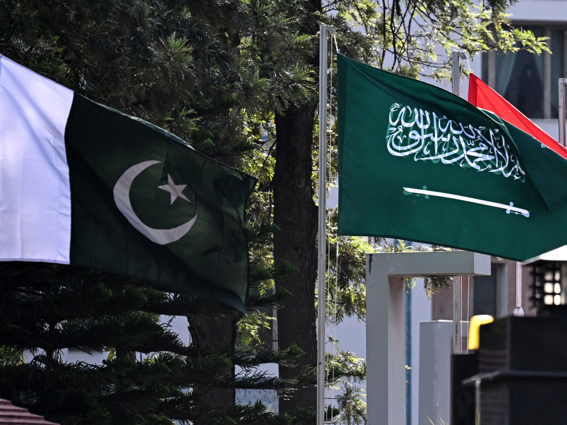 Pakistan Reaffirms Strategic Defense Commitments to Saudi Arabia Amid Regional Tensions