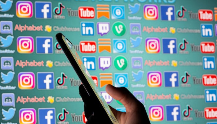 Pakistan Weighs Minimum Age Restrictions on Children Using Social Media