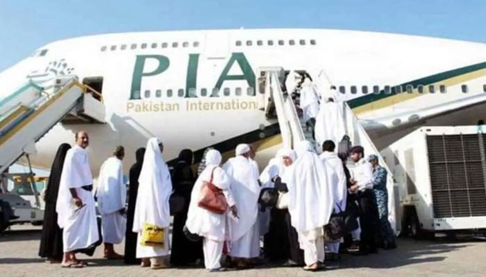 پشاور میں عمرہ زائرین کیلئے ویکسینیشن لازمی، کراچی میں ڈیڈ لائن میں توسیع