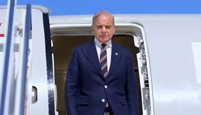 وزیرِ اعظم کا تیرہ روزہ دورہ امریکا اور برطانیہ: معاشی سفارتی کامیابیوں اور چیلنجز کا تفصیلی جائزہ