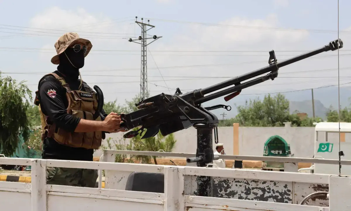 Security Forces Eliminate 12 Terrorists in Kurram Infiltration Attempt