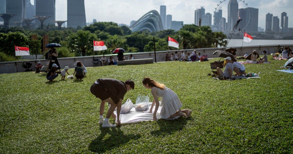 Singapore Launches State-Backed Dating Platform to Combat Demographic Decline