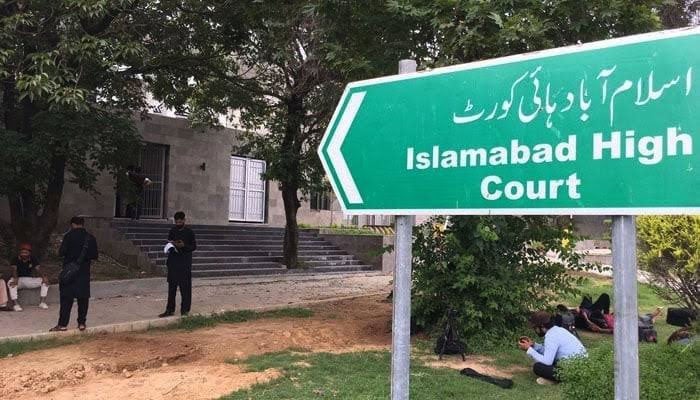 سوشل میڈیا پر سولہ سال سے کم عمر بچوں کے نامعلوم افراد سے رابطے محدود کرنے کی سفارش