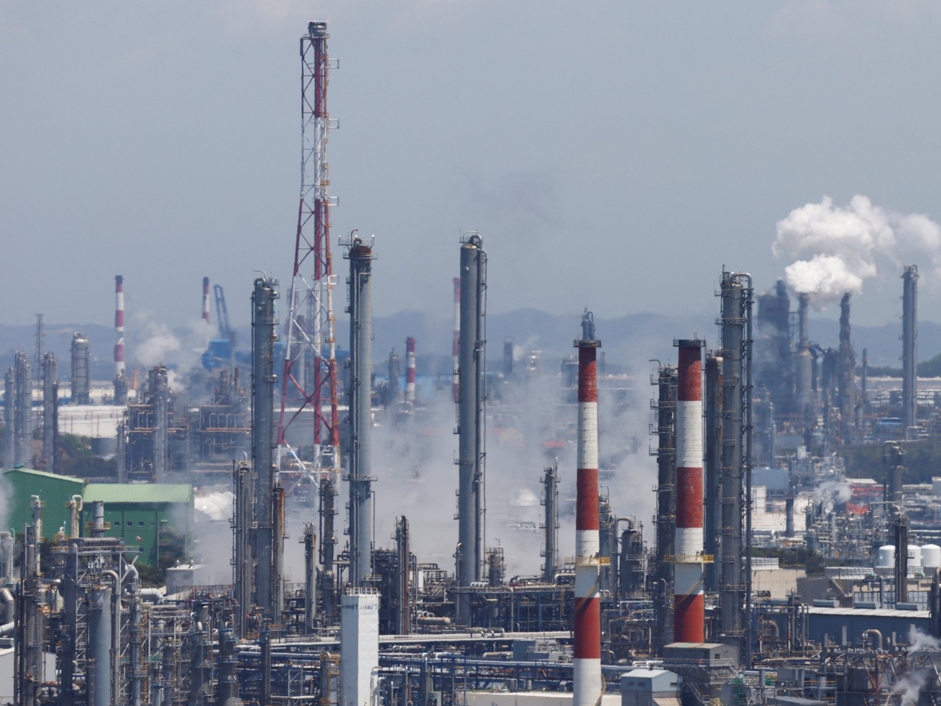 South Korea Vows Legal Action Over Alleged Russia Fuel Exports