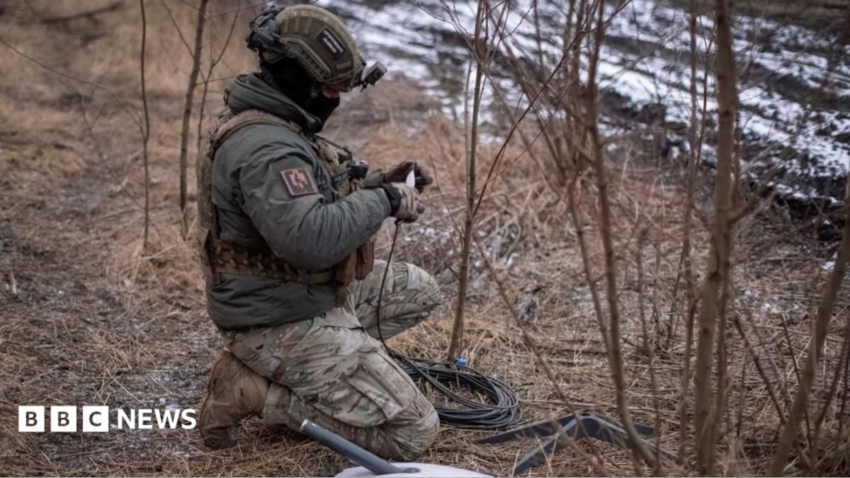 Starlink Network Emerges as Crucial Strategic Pillar in Ukraine Battlefield Operations