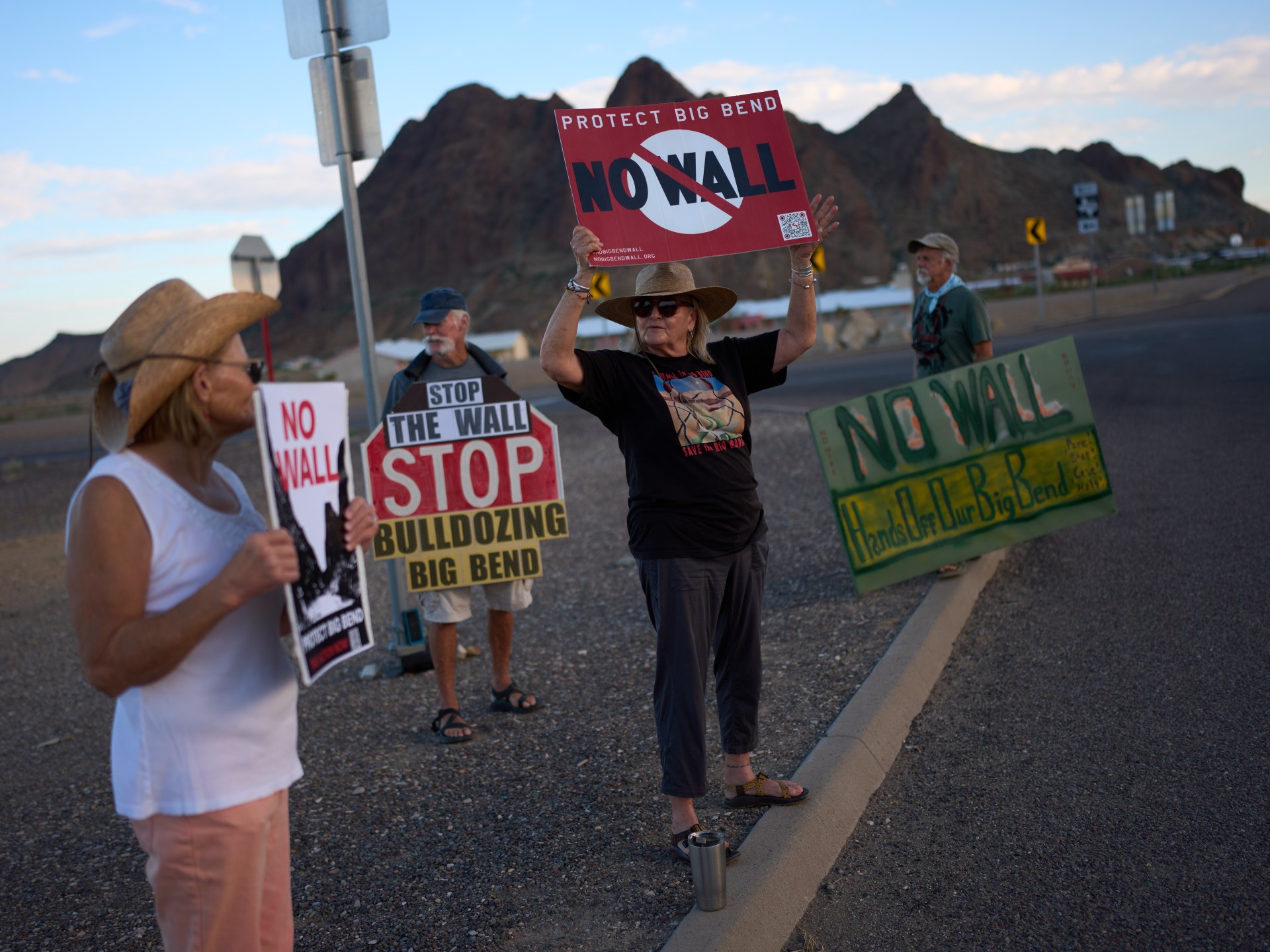 Trump Administration Petitions Supreme Court Over Contested Texas Border Wall Construction
