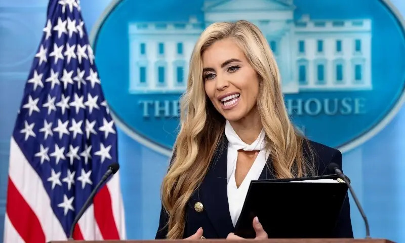 Trump Advises White House Spokeswoman to Step Down Amid Credentials Scrutiny