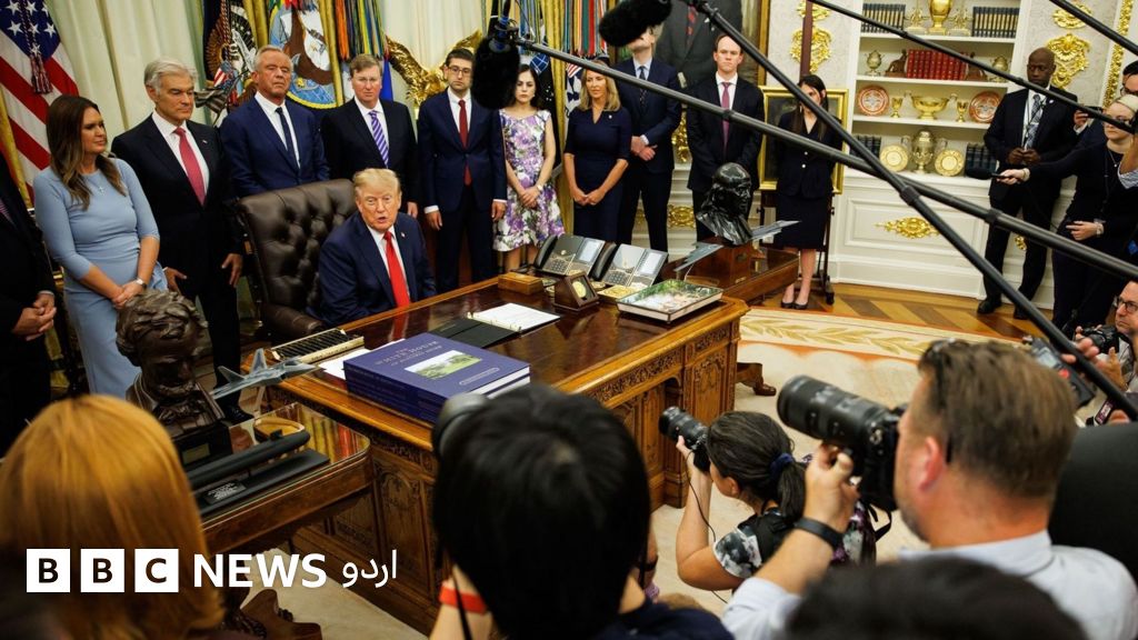 وائٹ ہاؤس میں میڈیا پر پابندی: ٹرمپ انتظامیہ نے سی این این سمیت تین اداروں کے پریس کارڈ ضبط کر لیے
