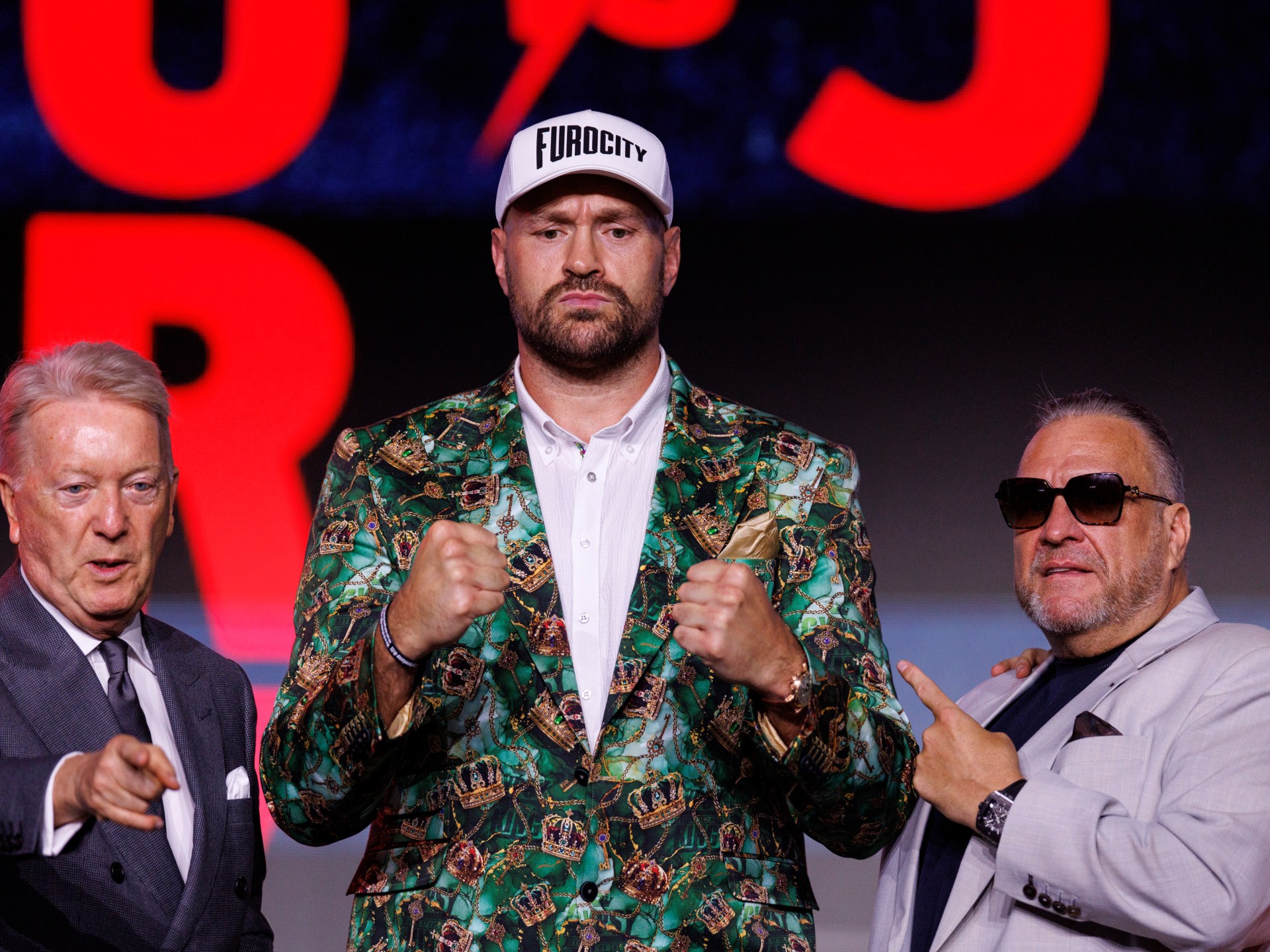 Tyson Fury Extends Ring Walk Invitation to US President Trump for Cardiff Bout