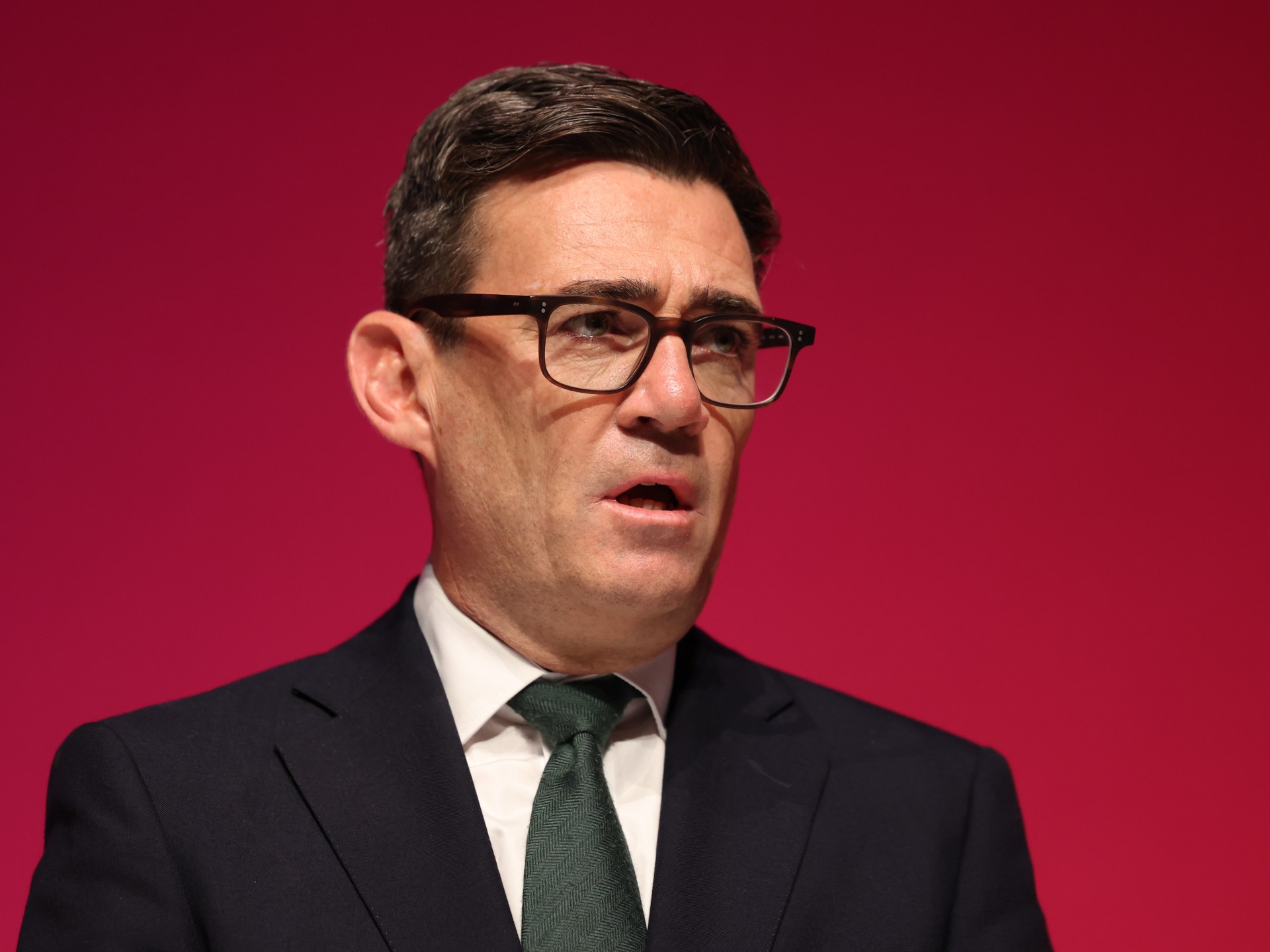 UK Labour Resurgence Tests Reform UK Momentum Amid Shifting Political Landscapes
